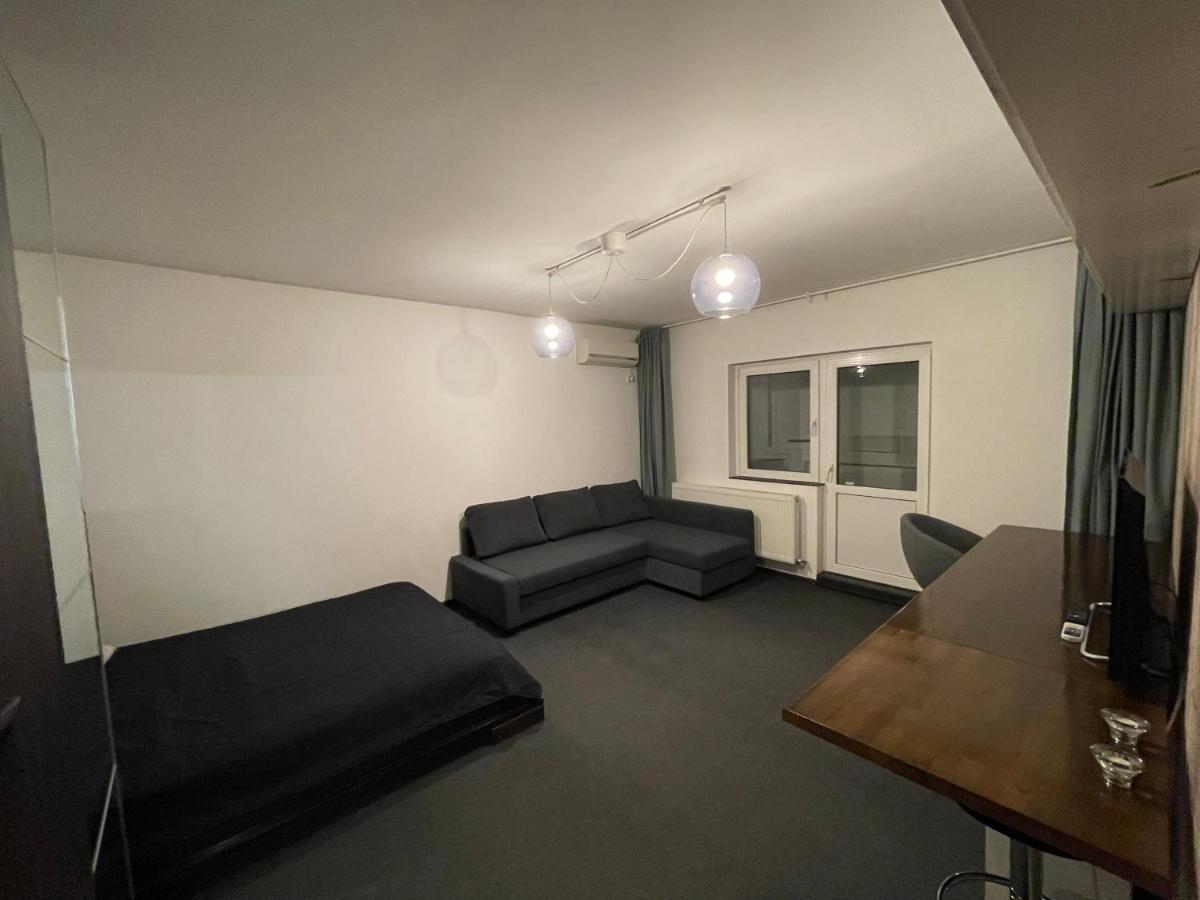 Sunset Luxury Apartment Near Unirii Square บูคาเรสต์ ภายนอก รูปภาพ